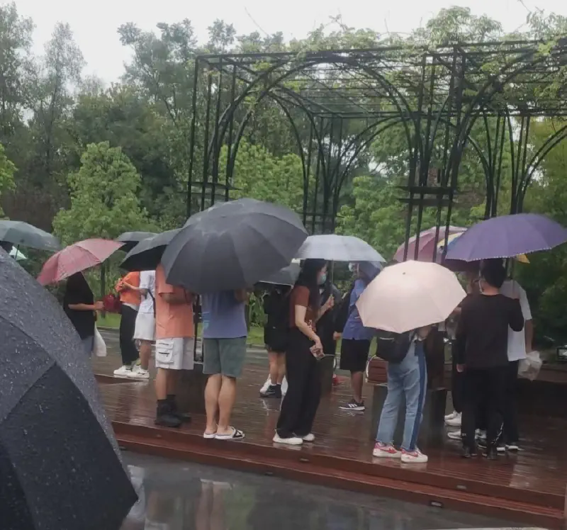 Featured image of post 交大封锁了
